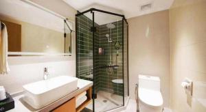 Koupelna v ubytování GreenTree Inn Luoyang Henan University of Science and Technology + 37 fotografií