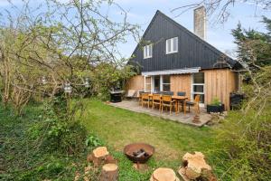 En have udenfor Renovated Family Home In Listed - Close To Sea