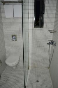 Ванна кімната в Marnin Apartments