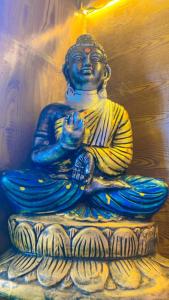 Gallery image of nist wood in Lovedale