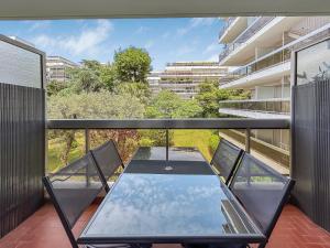 Balkón nebo terasa v ubytování Joli studio 4 pers piscine tout confort + 22 fotografií