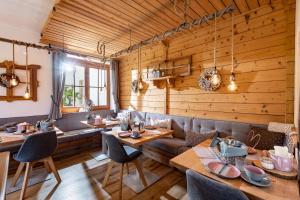 Istumisnurk majutusasutuses Pension Edelweiss