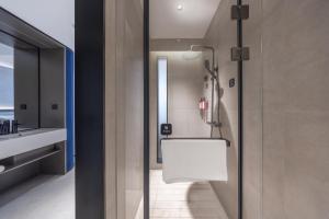 Bagno di Atour Light Hotel Beijing International Exhibition Center Liufang Subway Station