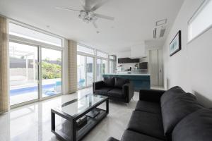 Posezení v ubytování LEO癒Resort宮古島 Pool & Villa