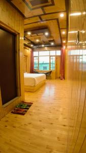 Posezení v ubytování Kapoor Resort Kaza by Mountain Bee