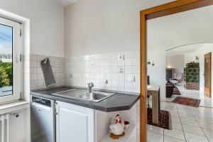 Η κουζίνα ή μικρή κουζίνα στο Ferienwohnung Auszeit Sauerland +21 φωτογραφίες