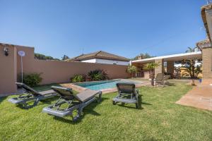 Бассейн в Olivos 1C или поблизости