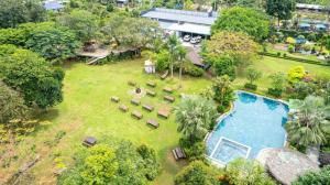 Πισίνα στο ή κοντά στο Greenfield Farmstay Vung Tau