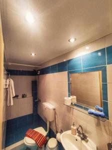 Koupelna v ubytování Rena's Rooms Μελίντα + 19 fotografií