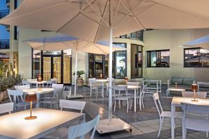 Εστιατόριο ή άλλο μέρος για φαγητό στο Rina Hotel