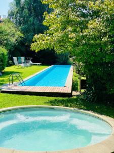 Hồ bơi trong/gần Villa Willa Walla +12 ảnh