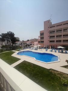 Πισίνα στο ή κοντά στο Apartamento Parque dos Reis I