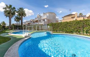 Πισίνα στο ή κοντά στο Lovely Home In Guardamar Del Segura
