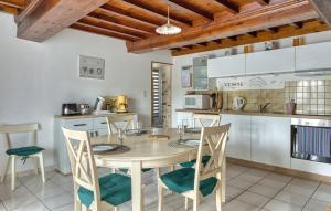 Η κουζίνα ή μικρή κουζίνα στο Charmante Maison De Campagne