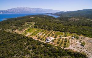 Příroda nedaleko prázdninového domu + 21 fotografií