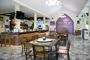 Restaurace v ubytování Busaya Resort & Cuisine