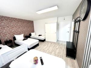 En eller flere senge i et værelse på City Ferienwohnung direkt an der U-Bahn + 1 billede