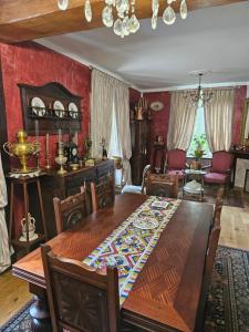 Posezení v ubytování Chambres hôtes du Pont Lafont + 6 fotografií
