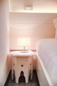 Letto o letti in una camera di Hotel Old Sarajevo