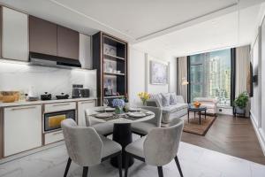 Η κουζίνα ή μικρή κουζίνα στο La Clef Bangkok by The Crest Collection
