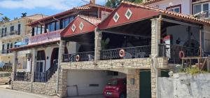 Gallery image of Casa Di Marinero Apartments in Argasi