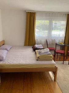 Katil atau katil-katil dalam bilik di Apartment Darlin