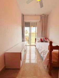 Postel nebo postele na pokoji v ubytování Apartamento en Torrevieja
