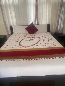 Letto o letti in una camera di Thamel Eco Resort