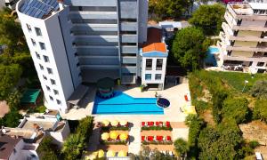 an overhead view of a building and a swimming pool at Happy Apart Hotel in Kuşadası