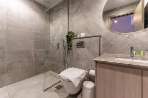 Gallery image of HAVN - Studio in La Riviera Azure JVC, Pool View in Dubai