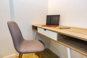 TV a/nebo společenská místnost v ubytování B&B Room