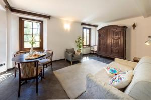 Χώρος καθιστικού στο La casa dei Pini +20 φωτογραφίες