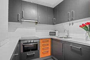 Dapur atau dapur kecil di El Mirador by Cardi Suites