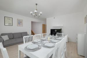 Area soggiorno di Willa Janiska - by Jantar Apartamenty Kołobrzeg