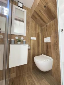 Ένα μπάνιο στο Godello - Harbor's Light +3 φωτογραφίες