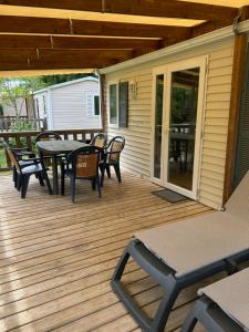 Patio nebo venkovní prostory v ubytování Camping l'Avelanede
