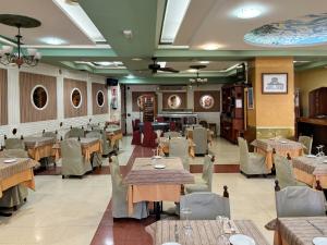 Posezení v ubytování DORMERO Hotel y Albergue Sahagun