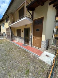 Το κτήριο όπου στεγάζεται  το διαμέρισμα