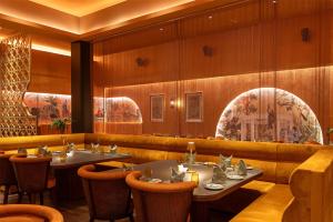 Гостиная зона в Radisson Blu Hotel, Doha