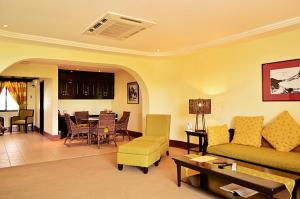 Istumisnurk majutusasutuses Thunderbird Resorts - Rizal
