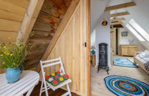 เตียงในห้องที่ Chata Nad Wisłokiem