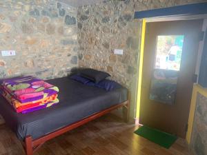 Ένα ή περισσότερα κρεβάτια σε δωμάτιο στο Above The Clouds +23 φωτογραφίες