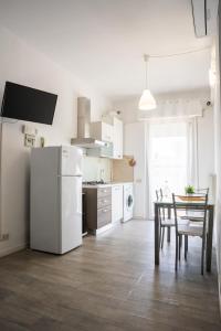 Kuchyňa alebo kuchynka v ubytovaní Residence Rimini Mare