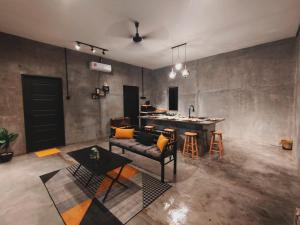 Fotografija u galeriji objekta Afqa Nest Industrial Charm u gradu Gua Sai