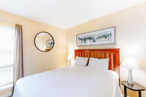 Postel nebo postele na pokoji v ubytování Island Shores 359 + 21 fotografií