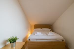 Posteľ alebo postele v izbe v ubytovaní Como City Center Apartments!