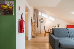 Posezení v ubytování Como City Center Apartments!