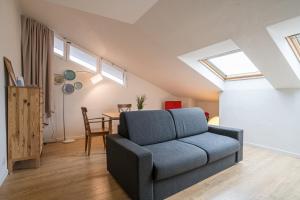 Posezení v ubytování Como City Center Apartments!