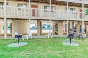 صورة لـ Locally Owned Condo At Las Palmas في غولف شورز