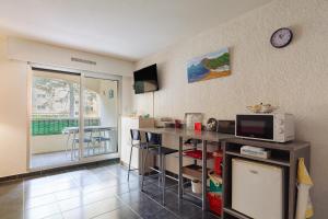 Η κουζίνα ή μικρή κουζίνα στο Chez Alain et Martine +11 φωτογραφίες